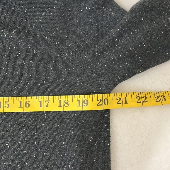 Lou & Grey Women’s Long Sleeve Cowl Neck Shirt Size Medium - Picture 5 of 8